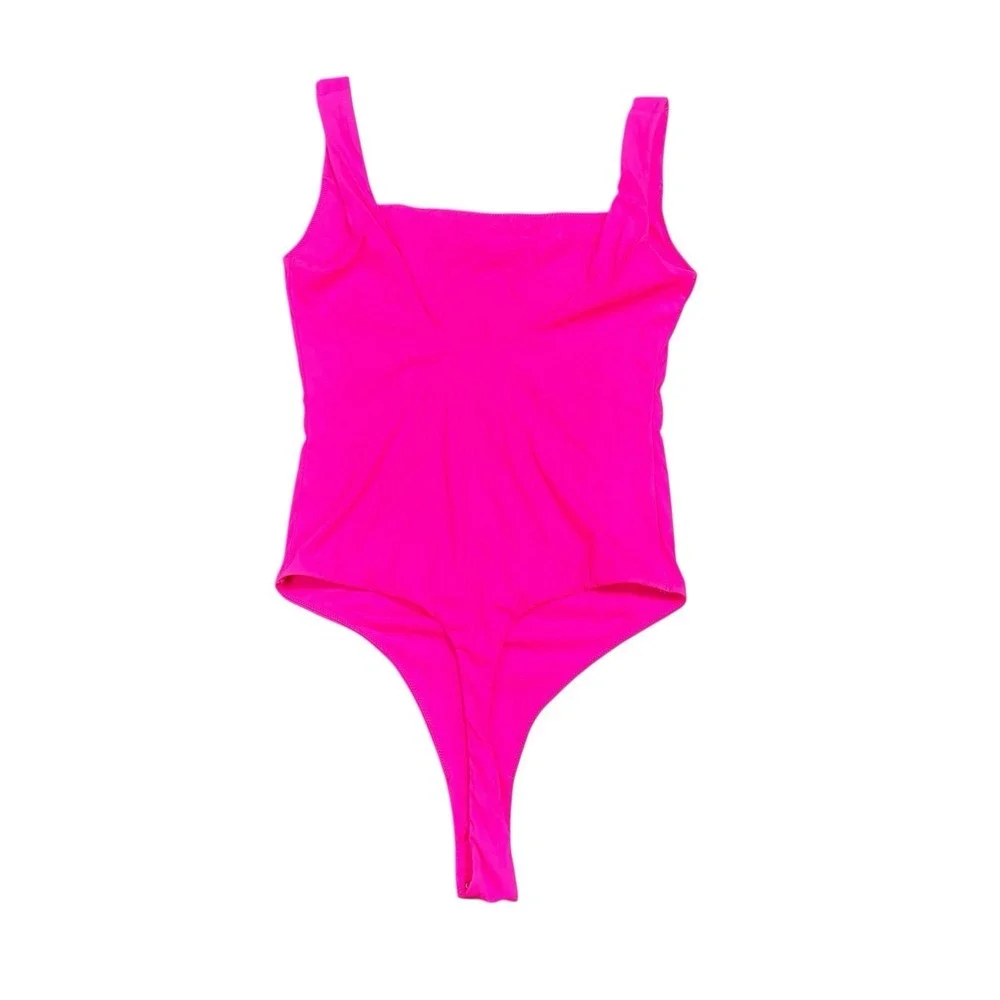 Inlyric Women's Bodysuit Neon Hot Pink Sexy Size XL Sold Out Blogger Fave New - Picture 3 of 6